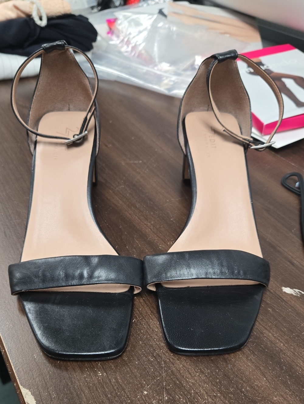 27 Edit by Naturalizer Size 10 Black Leather Strappy Heeled Sandal